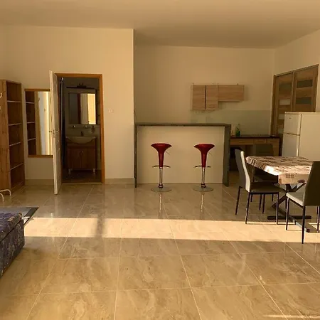 Maria Apartman Nyiregyhaza Exterior photo
