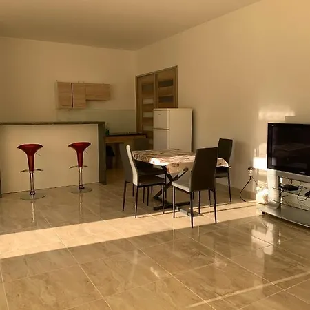 Maria Apartman Nyiregyhaza Exterior photo