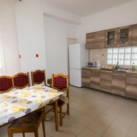 Maria Apartman Nyiregyhaza Exterior photo